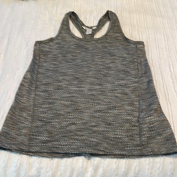 EUC Athleta Ultimate Scoop Tank - XS - Picture 4 of 9